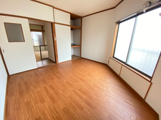 【洋室】 | 富秋町1丁目貸家