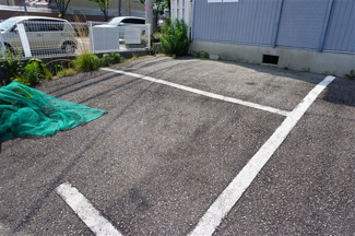 【駐車場】