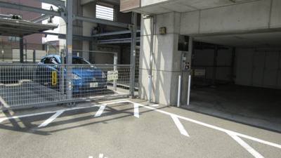 【駐車場】 | リベール姫路飾磨 | 機械式の駐車場２台分確保してます！