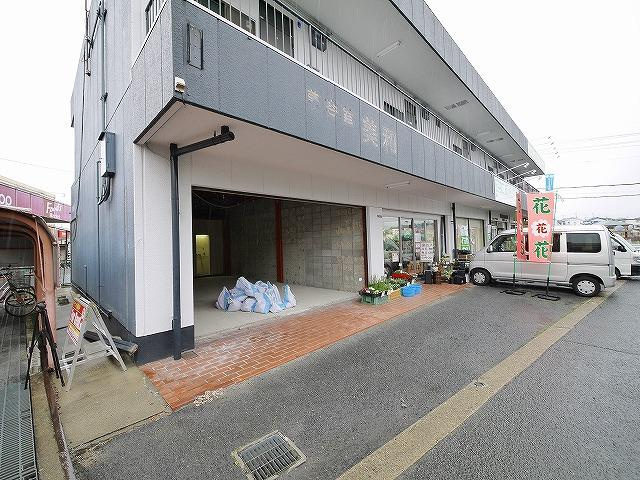 森田ビル（六条２丁目）のエントランス