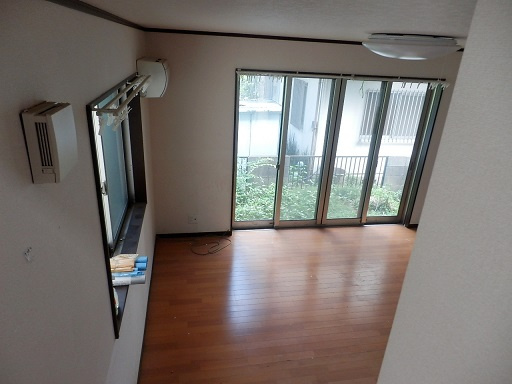東村山市恩多町５丁目の一戸建ての居間・リビング