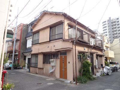 【外観】 | 関根貸家 | 関根貸家 (右)　希少な戸建て物件！入谷駅から徒歩５分・鶯谷駅から徒歩７分の好立地！閑静な住宅街で静かな環境！
