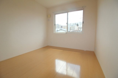 【洋室】 | プラハローゼ