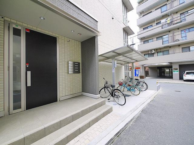 グラン　ウーヴェルトのエントランス|ゆとりのあるエントランスです