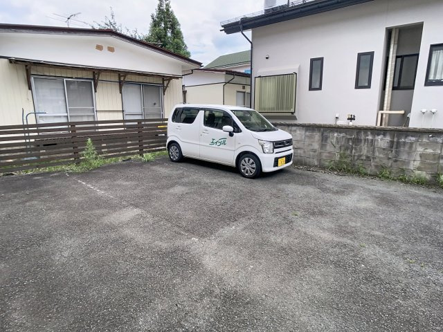 コーポ清江の駐車場