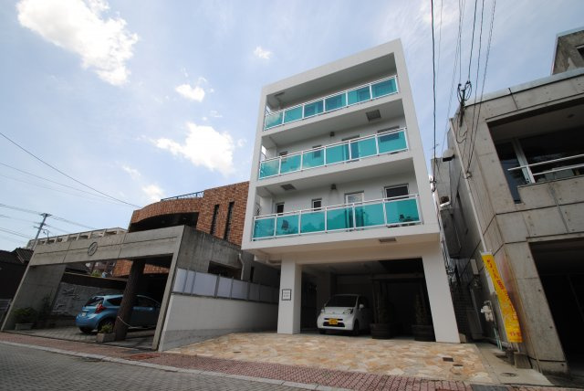 ESPRIT医大通りの外観