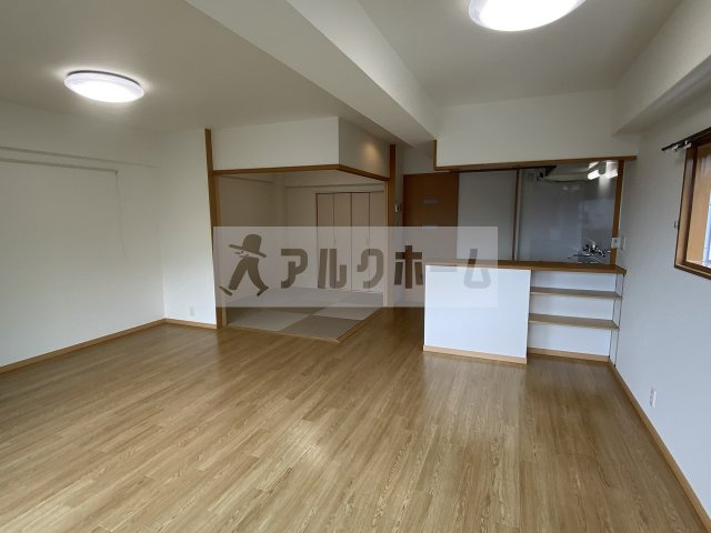 第3コーポ平野の居間・リビング