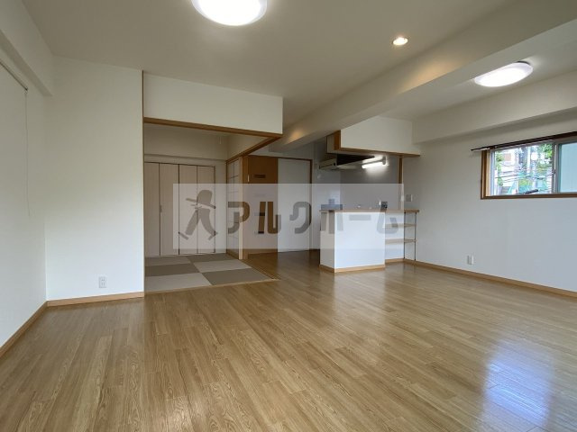 第3コーポ平野の居間・リビング