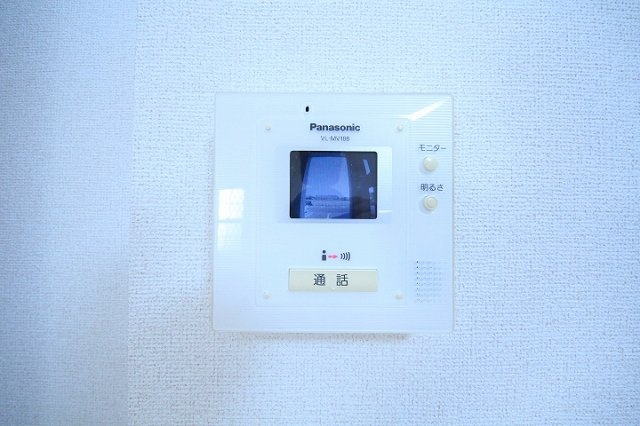 ブランシェントＢ（ペット飼育可）のセキュリティ|モニター付きインターホンです