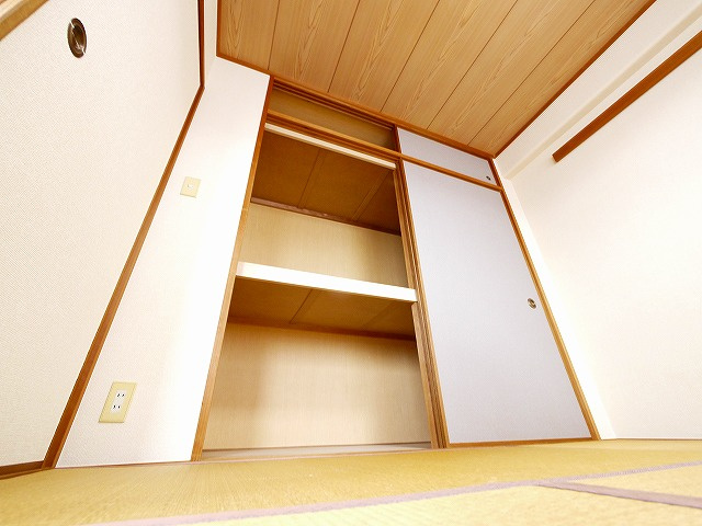 天理二階堂パーク・ホームズの収納|大きなスペースがあり、収納には困りません