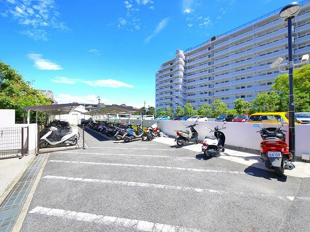 天理二階堂パーク・ホームズのその他共用部分|自転車置き場です