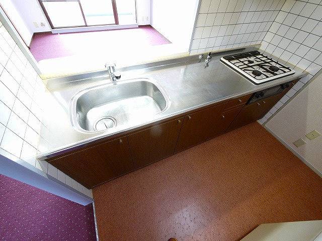 天理二階堂パーク・ホームズのキッチン|使いやすいキッチンです