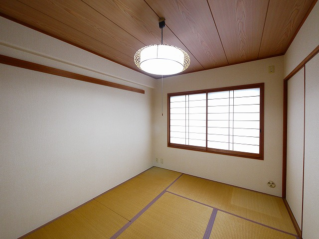 天理二階堂パーク・ホームズの和室|和室です