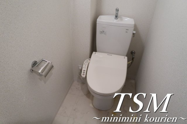 エステムコート香里園のトイレ|ウォシュレット付き