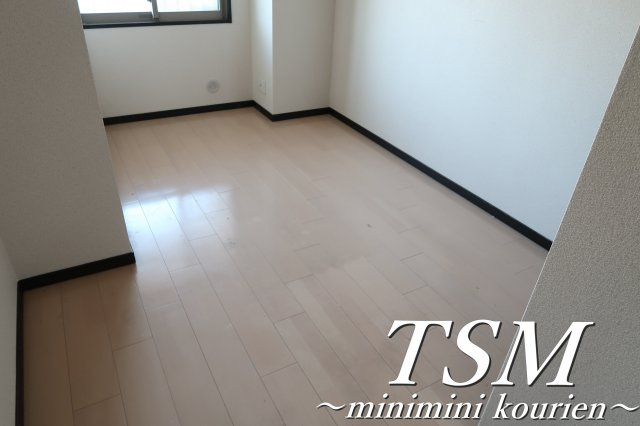 エステムコート香里園の寝室|６帖の寝室