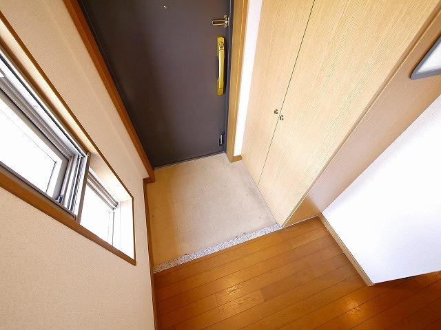 シティーコート富雄の玄関|きれいな玄関です