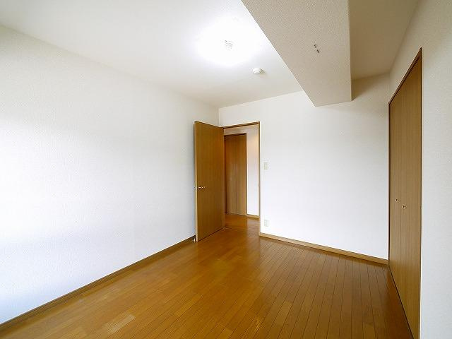 シティーコート富雄の洋室|使い勝手のいい洋室です