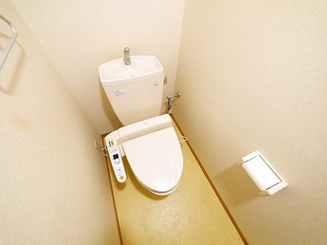 シティーコート富雄のトイレ|清潔感のあるトイレです