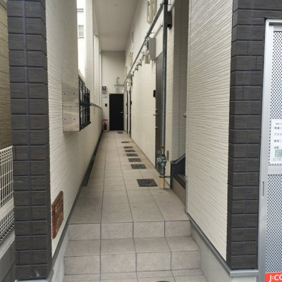 【エントランス】 | ロイヤル針中野