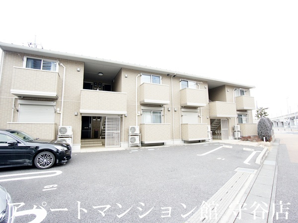 ローズガーデンBの駐車場