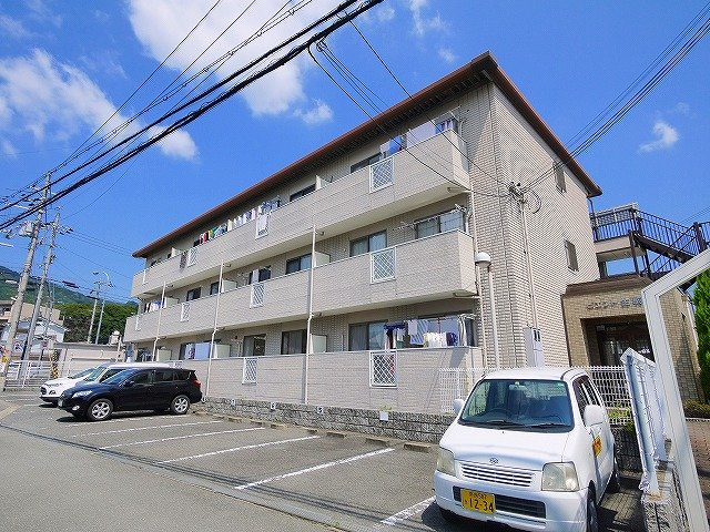 ビエント生駒の外観|落ち着いた雰囲気の外観です