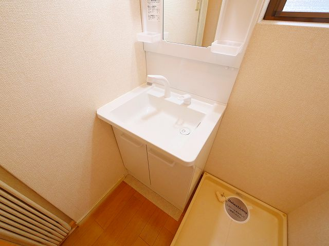 ビエント生駒の独立洗面台