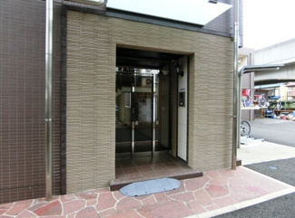 【エントランス】
