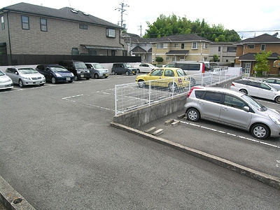 【駐車場】 | メゾン津々山台No.4モータープール