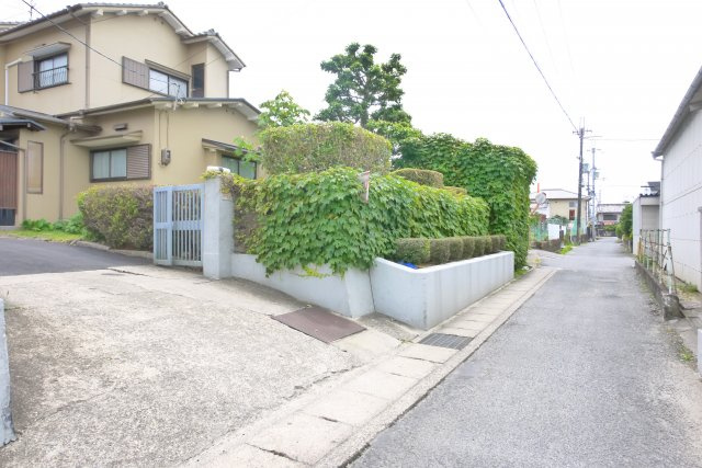大安寺４丁目貸家の周辺