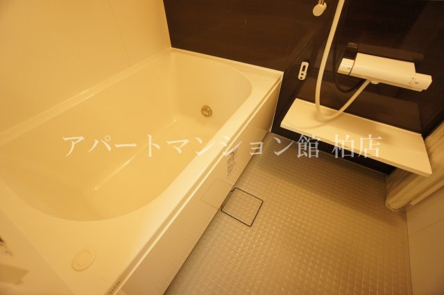 メゾンド　ベリタスの浴室