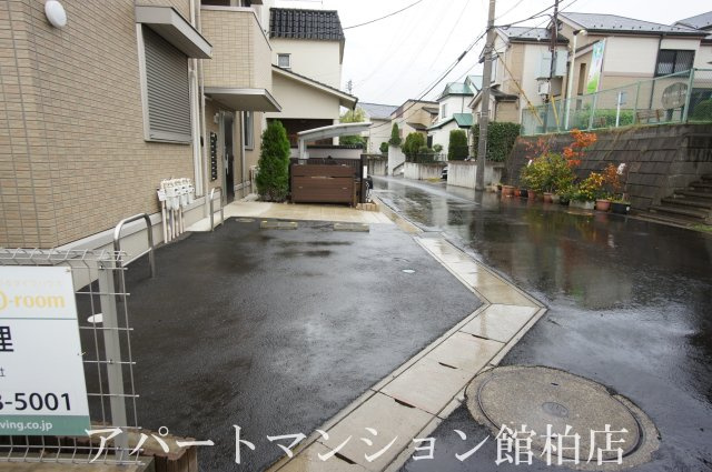 メゾンド　ベリタスの駐車場