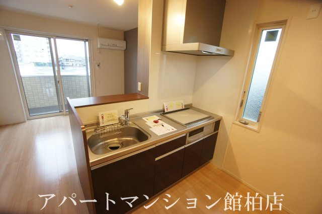 メゾンド　ベリタスのキッチン|類似です