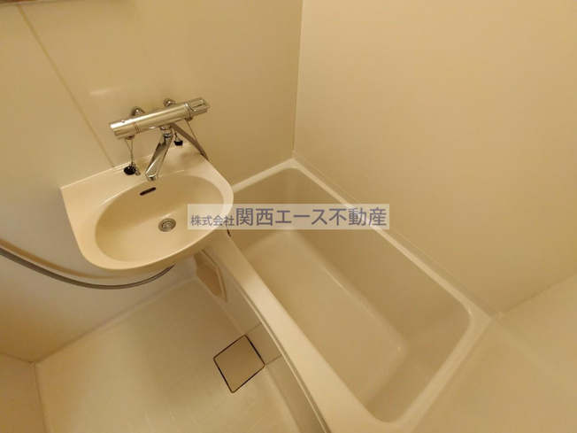 【浴室】 | レオパレスシュバリエ