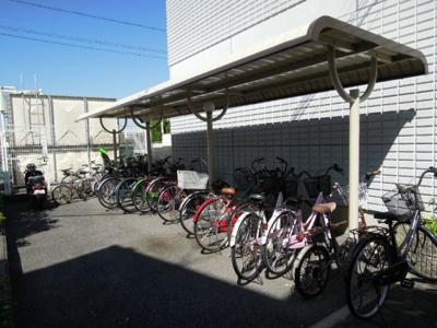 【その他共用部分】 | グリーンハイム | ☆屋根付き駐輪場☆