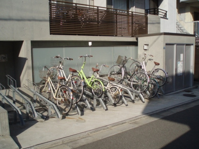 【駐車場】 | ジャン・プラス・ソック千里山Ⅲ | 駐輪場★