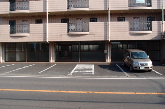 【駐車場】