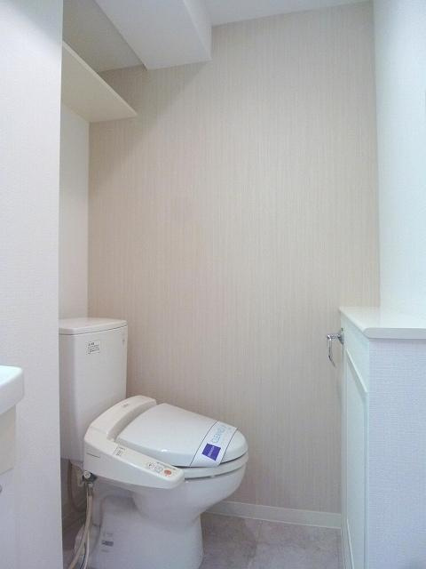 RESIDIA上野御徒町のトイレ|温水洗浄便座です