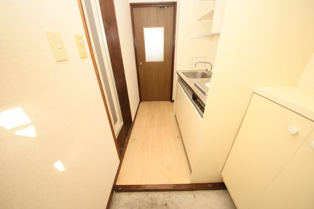 フラワーカースルＡ棟の玄関|玄関