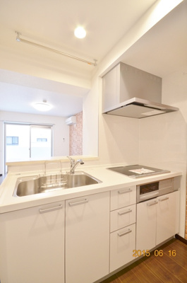 【キッチン】 | ヴェニーテ