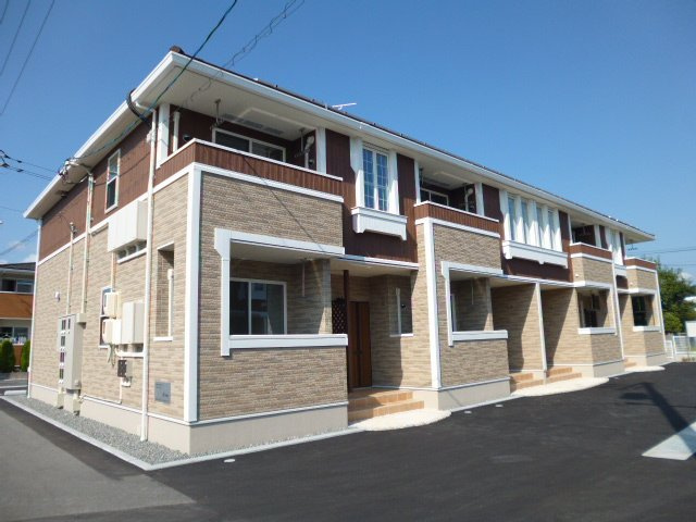 総社市井尻野のアパートの外観