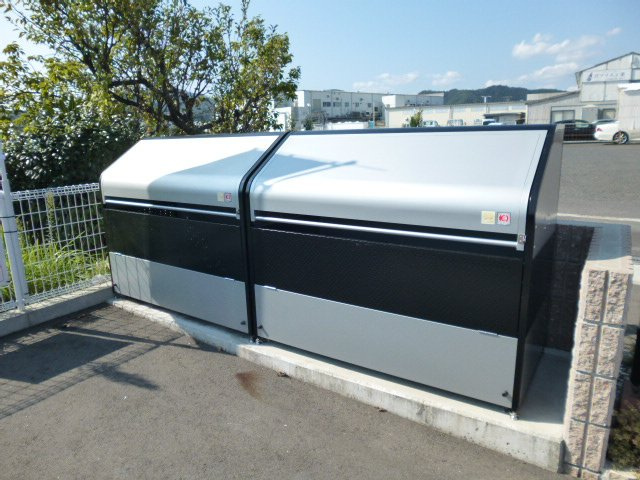 総社市井尻野のアパートのその他共用部分|敷地内専用ゴミステーション