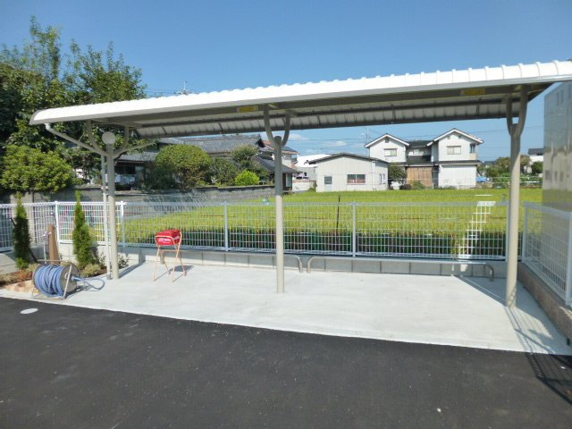 総社市井尻野のアパートのその他共用部分|駐輪場