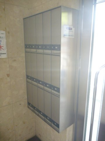 ソレイユ白鳩　BRAVI不動産のその他共用部分|【ソレイユ白鳩】メールボックス