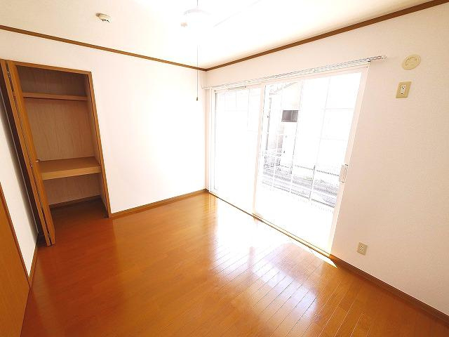 シャトーローリエＣの収納|たっぷりとした収納スペースです