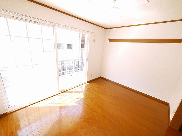 シャトーローリエＣの洋室|広々とした洋室です