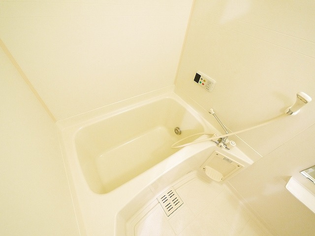 シャトーローリエＣの浴室|お風呂で日々の疲れを落としましょう