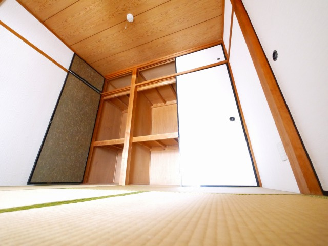 新町ロイヤルハイツの収納|小物を収納するのに便利です