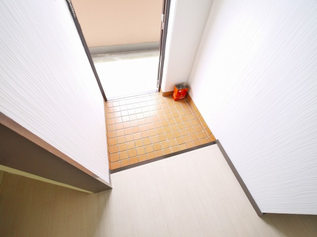 新町ロイヤルハイツの玄関|きれいな玄関です