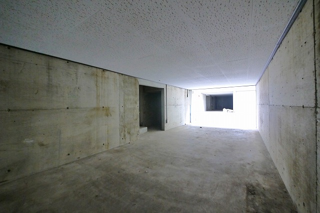 古市町貸家の駐車場