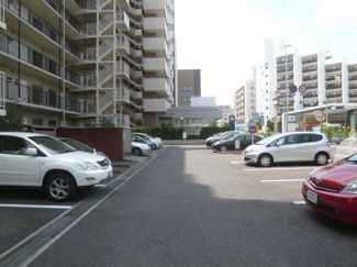 【駐車場】